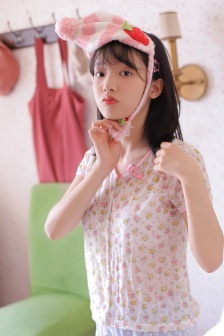 《卿本佳人》